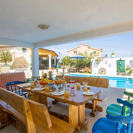 ヴィラ Marela With Heated Swimming Pool *