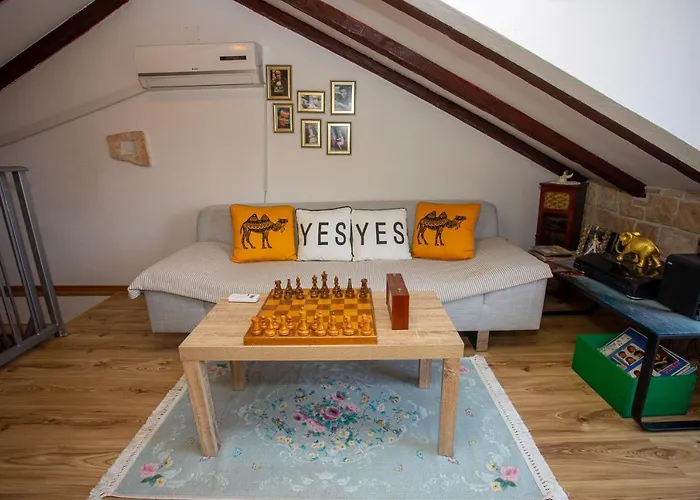 Marela With Heated Swimming Pool