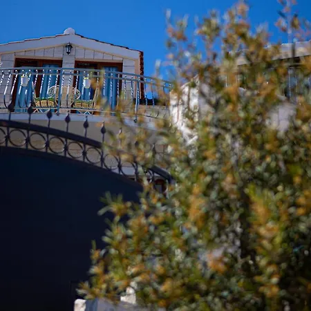 Marela With Heated Swimming Pool Вилла Трогир