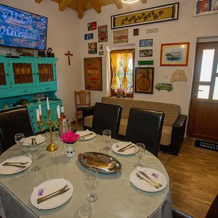 Marela With Heated Swimming Pool Вилла Трогир