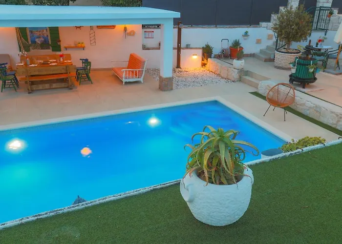 Villa Marela With Heated Swimming Pool *